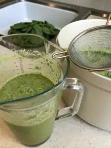 Discover a refreshing natural weight loss drink with fresh spinach, green apple, and cucumber—blended smooth and served chilled for a healthy boost.