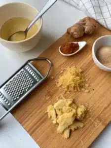 This natural Zepbound recipe supports weight loss by combining lean protein, fiber, and vinegar to promote satiety, curb cravings, and stabilize blood sugar levels. Inspired by GLP-1 science.