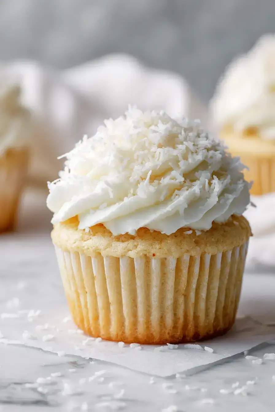Fluffy Coconut Cream Cupcakes
